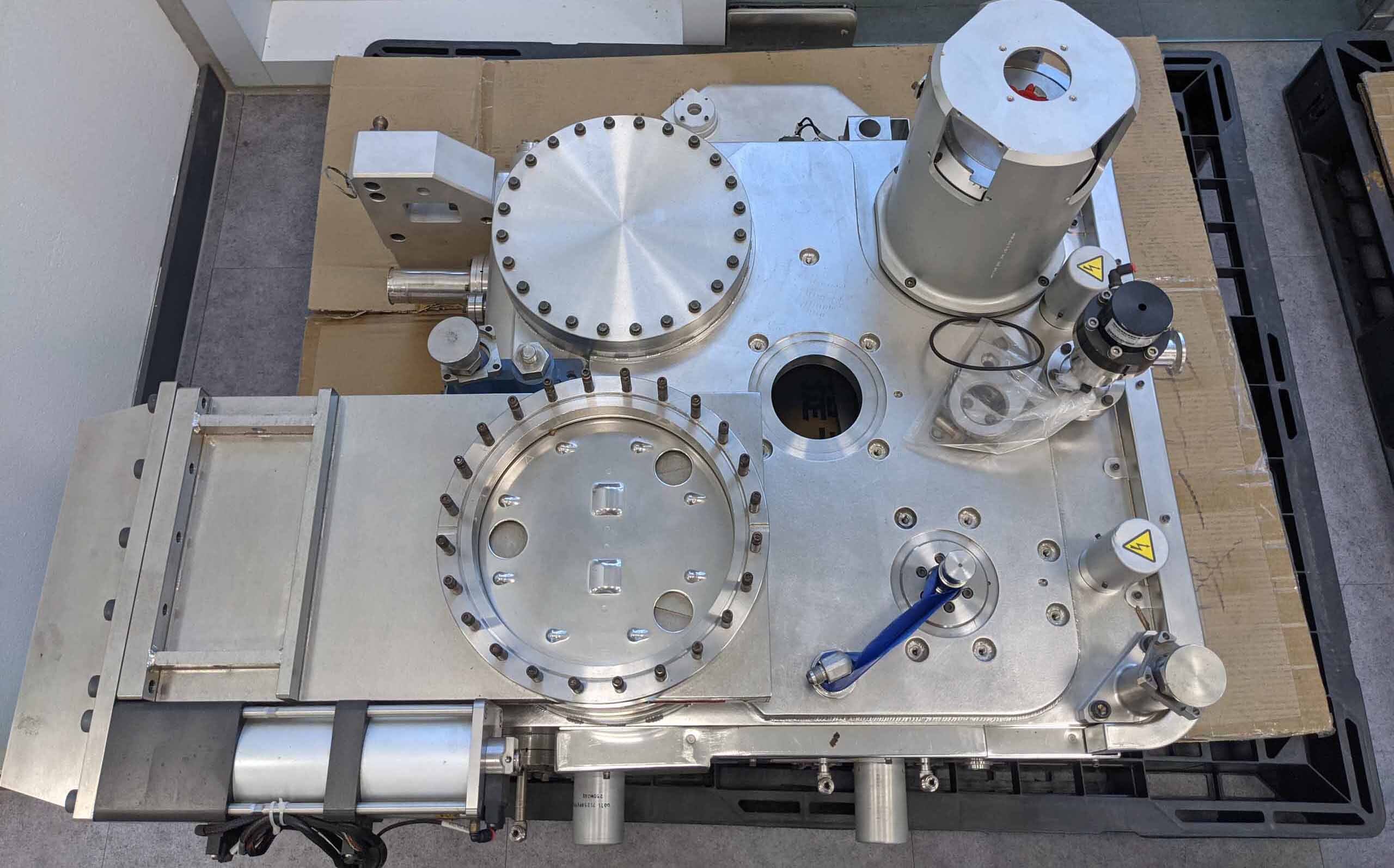 Amat Applied Materials Pvd Chambers For Endura Ii Parts Used For Sale