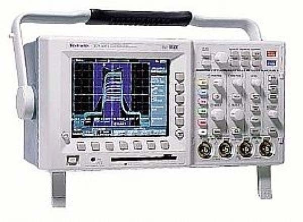 TEKTRONIX TDS 3014