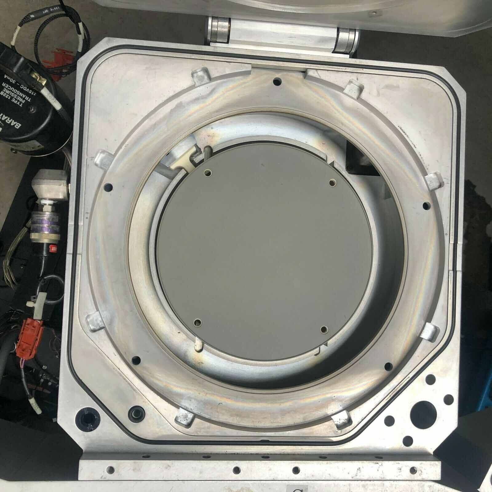 Photo Used AMAT / APPLIED MATERIALS CVD Chamber for P5000 For Sale