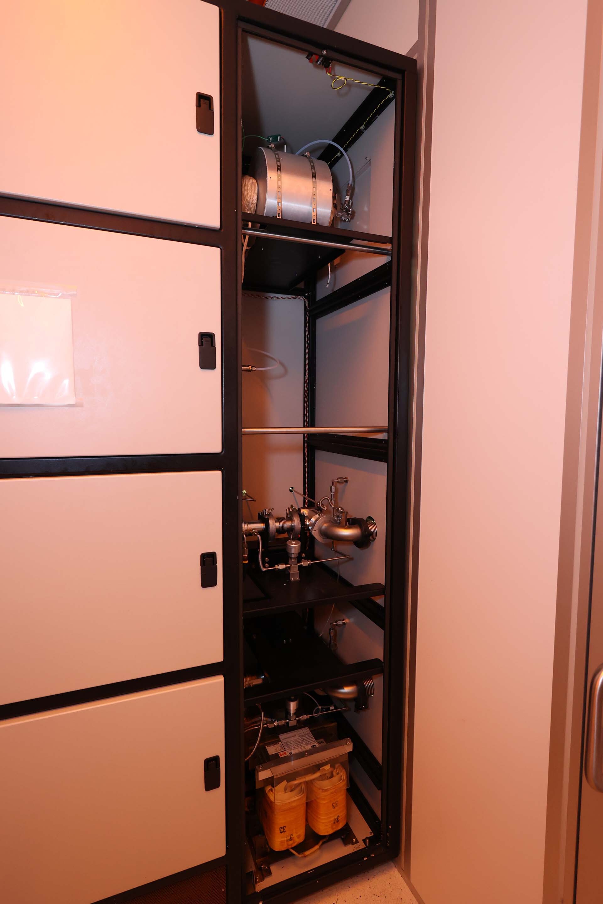 フォト（写真） 使用される CVD EQUIPMENT CORPORATION LPCVD Furnace 販売のために