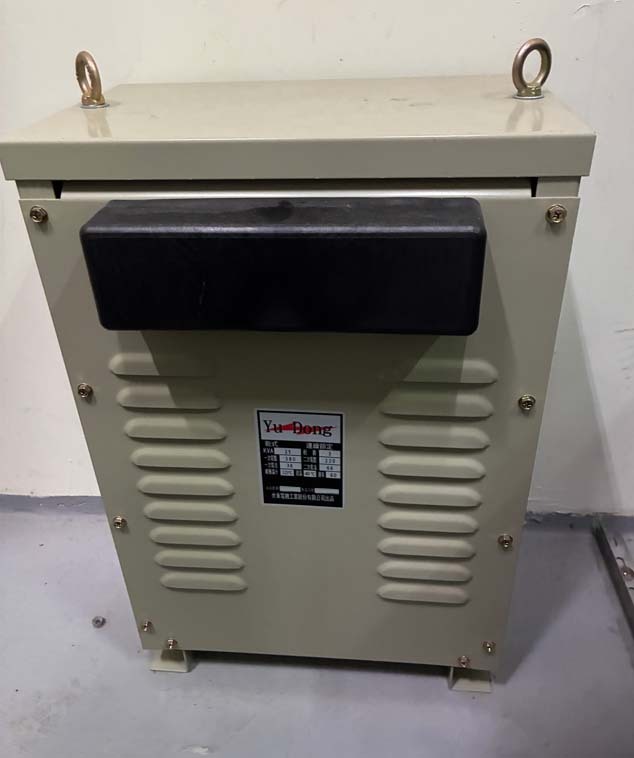 Foto Verwendet DONGGUAN YUDONG Transformer Zum Verkauf