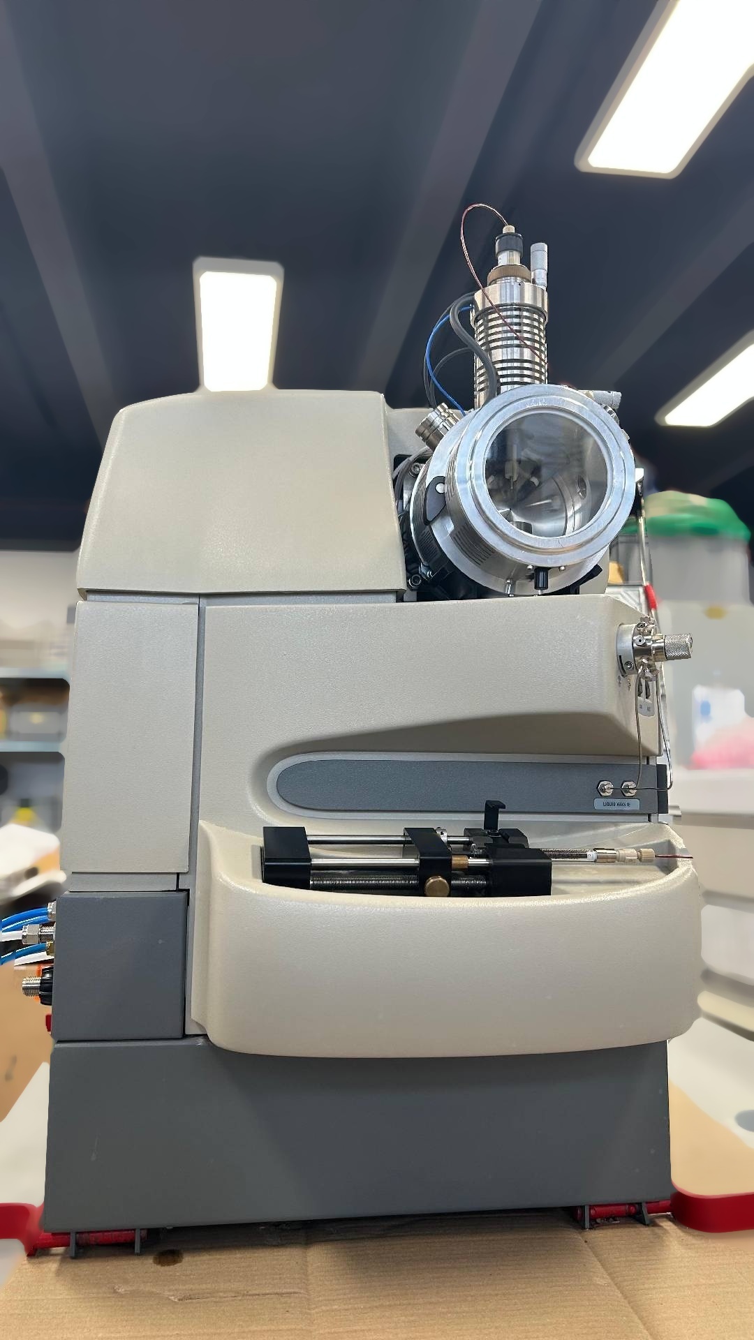 Photo Utilisé AB SCIEX / APPLIED BIOSYSTEMS / ABI / MDS SCIEX API 3200 À vendre