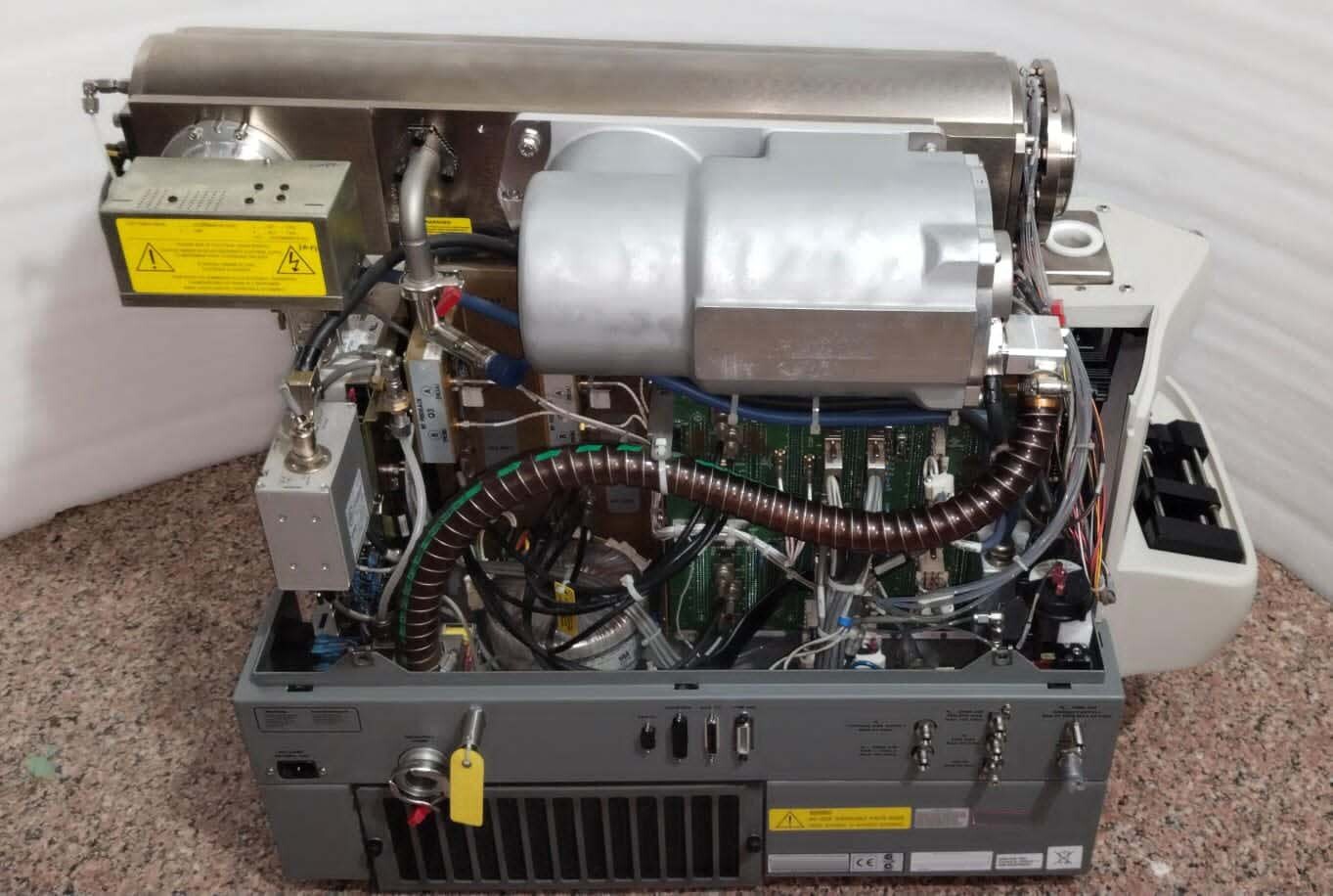 Photo Used AB SCIEX / APPLIED BIOSYSTEMS / ABI / MDS SCIEX API 3200 For Sale