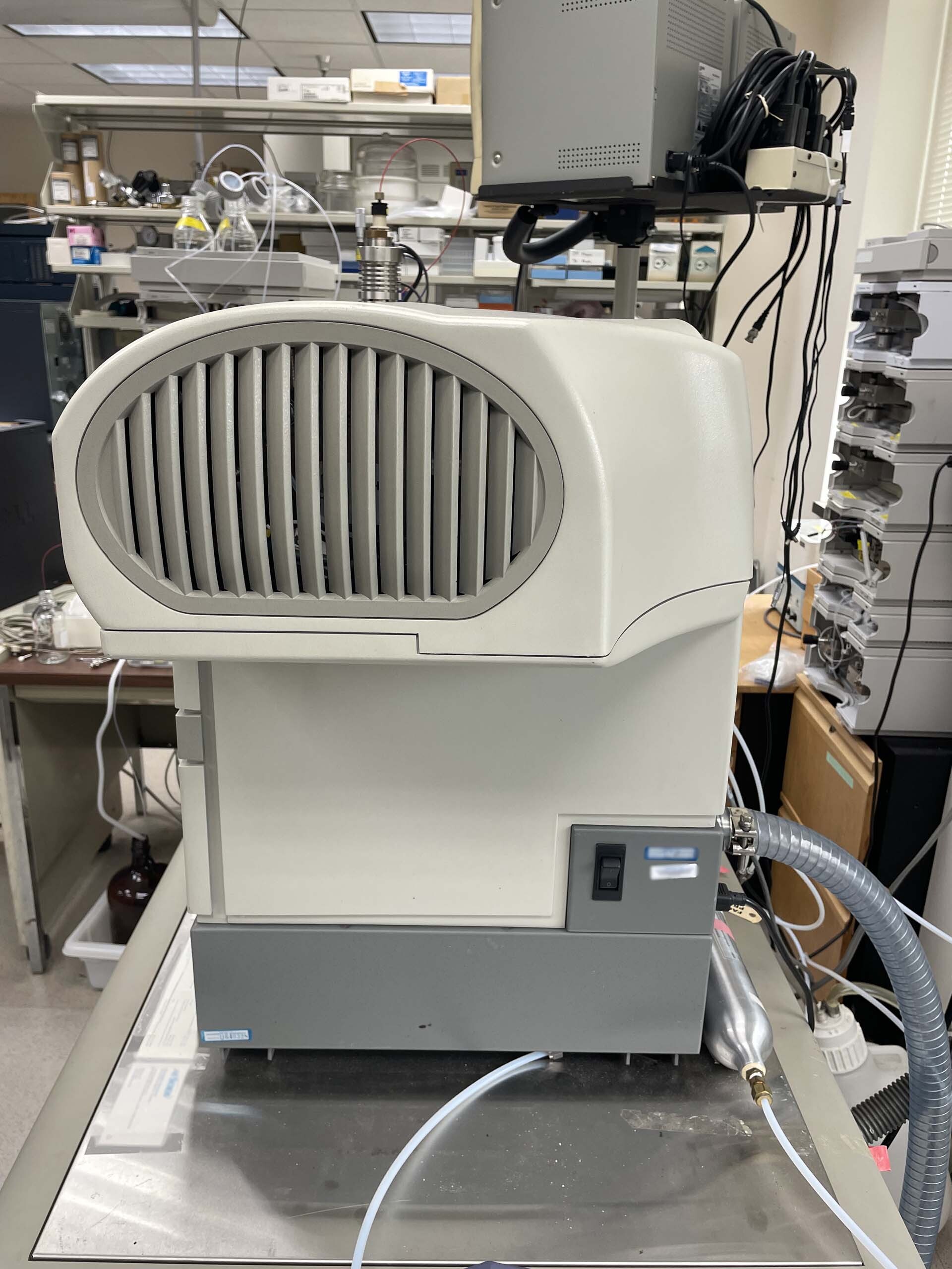 フォト（写真） 使用される AB SCIEX / APPLIED BIOSYSTEMS / ABI / MDS SCIEX Qtrap 3200 販売のために