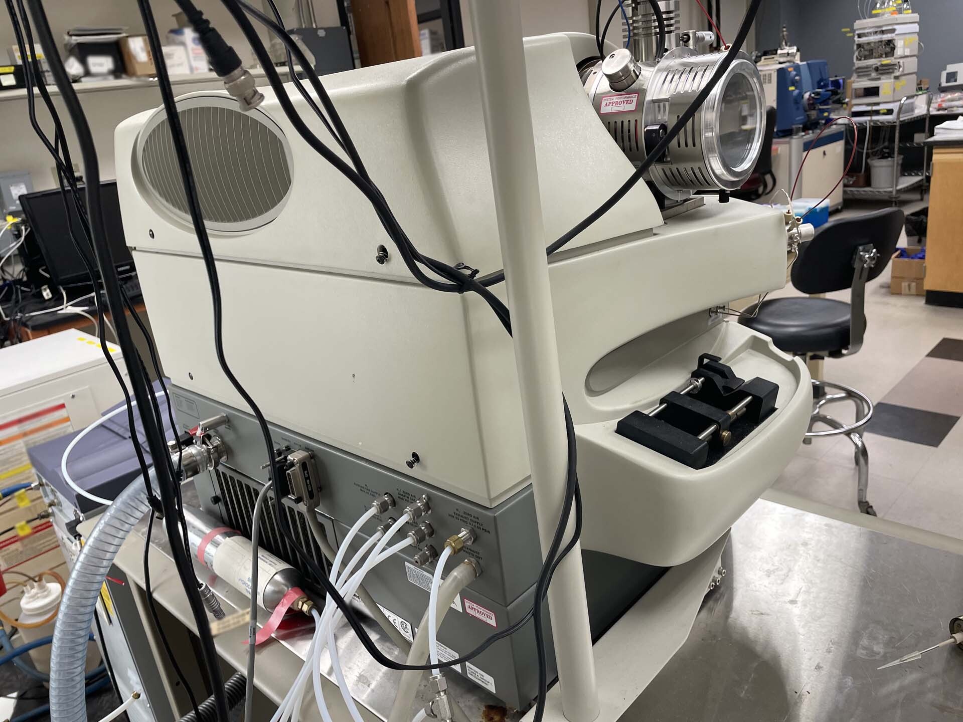 フォト（写真） 使用される AB SCIEX / APPLIED BIOSYSTEMS / ABI / MDS SCIEX Qtrap 3200 販売のために