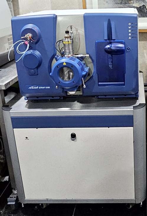 사진 사용됨 AB SCIEX / APPLIED BIOSYSTEMS / ABI / MDS SCIEX Qtrap 6500 판매용