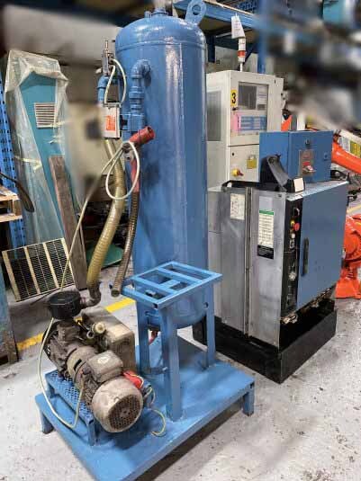 图为 已使用的 ABB 2400 待售