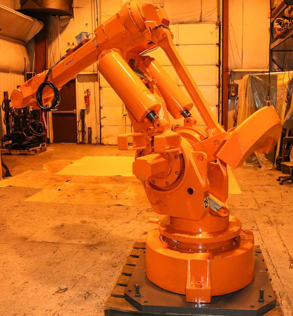 图为 已使用的 ABB IRB 6400 M94 待售