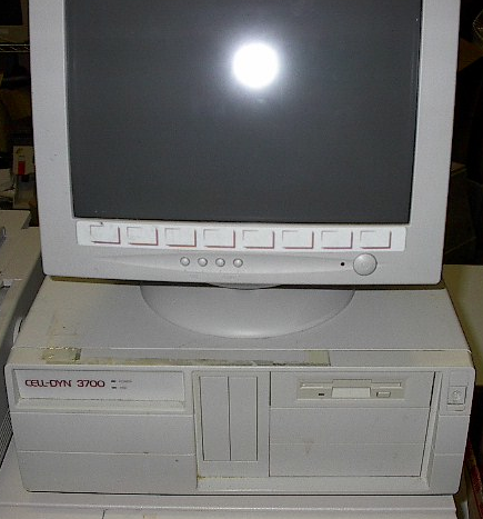 Photo Used ABBOTT Cell Dyn 3700SL For Sale