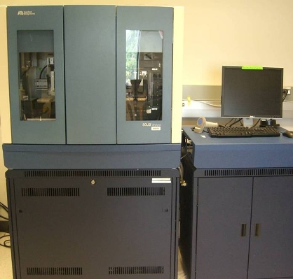 Photo Used APPLIED BIOSYSTEMS / ABI / MDS SCIEX SOLiD For Sale