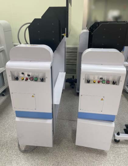 图为 已使用的 ACCRETECH / TSK Lot of hinges 待售