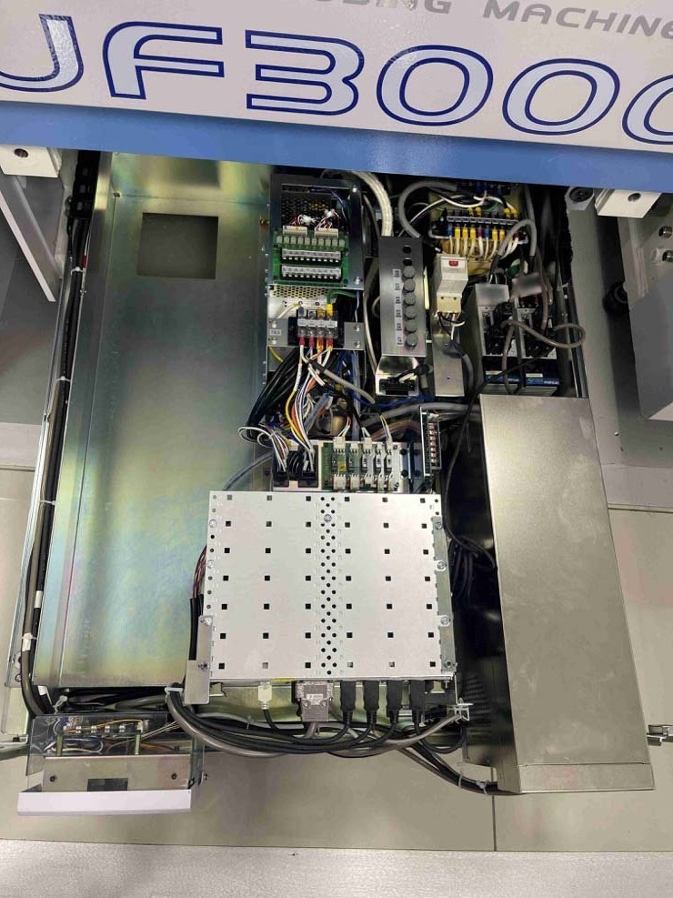 Foto Verwendet ACCRETECH / TSK UF 3000 Zum Verkauf
