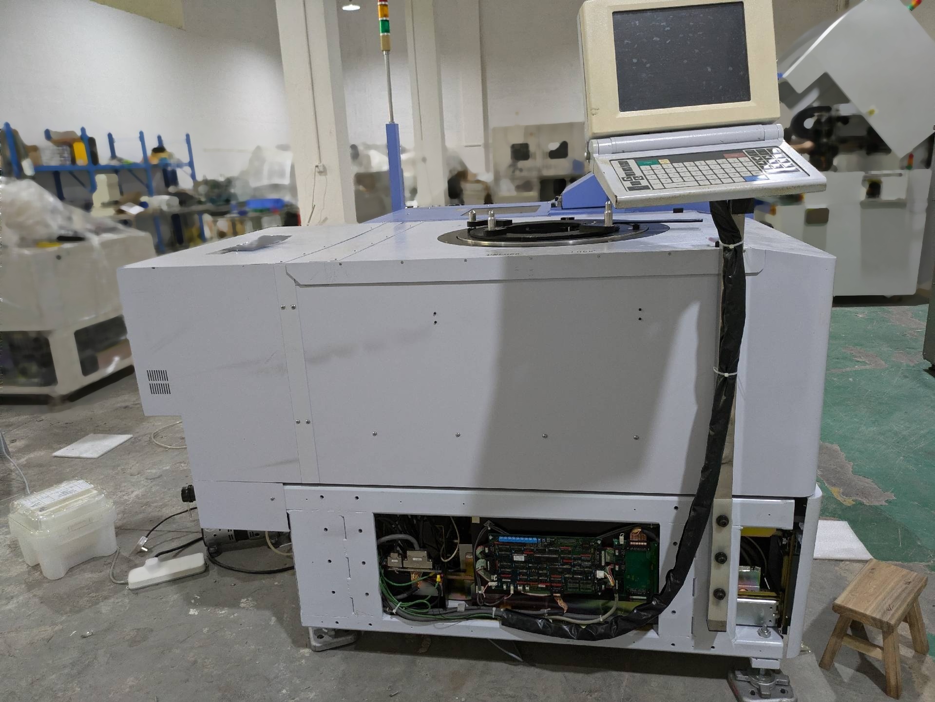 Photo Used ACCRETECH / TSK UF 300 For Sale