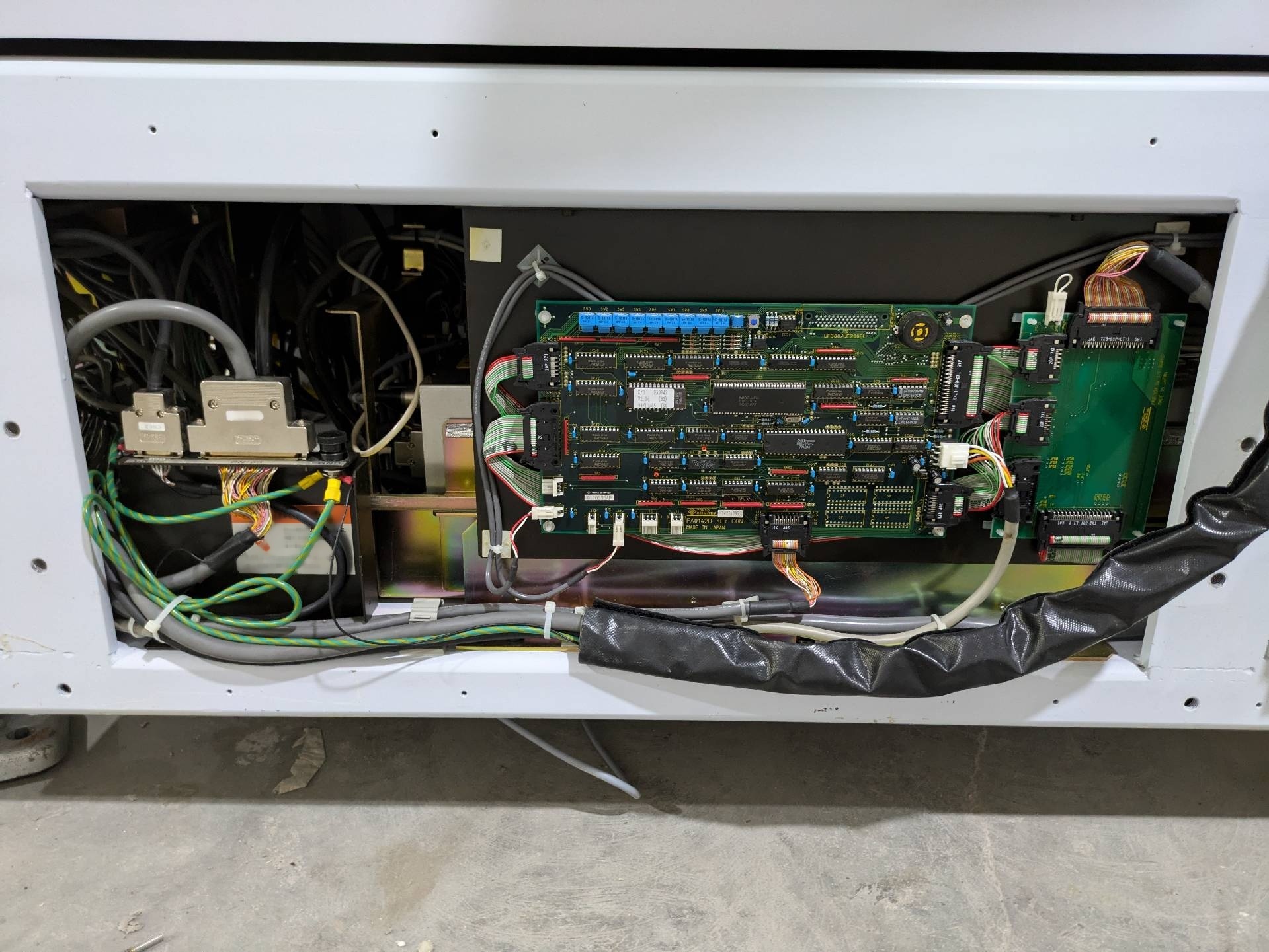 Photo Used ACCRETECH / TSK UF 300 For Sale