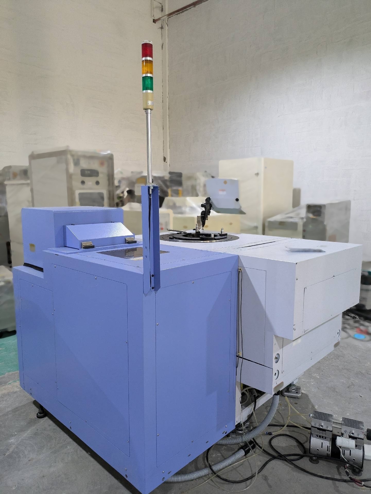 Photo Used ACCRETECH / TSK UF 300 For Sale