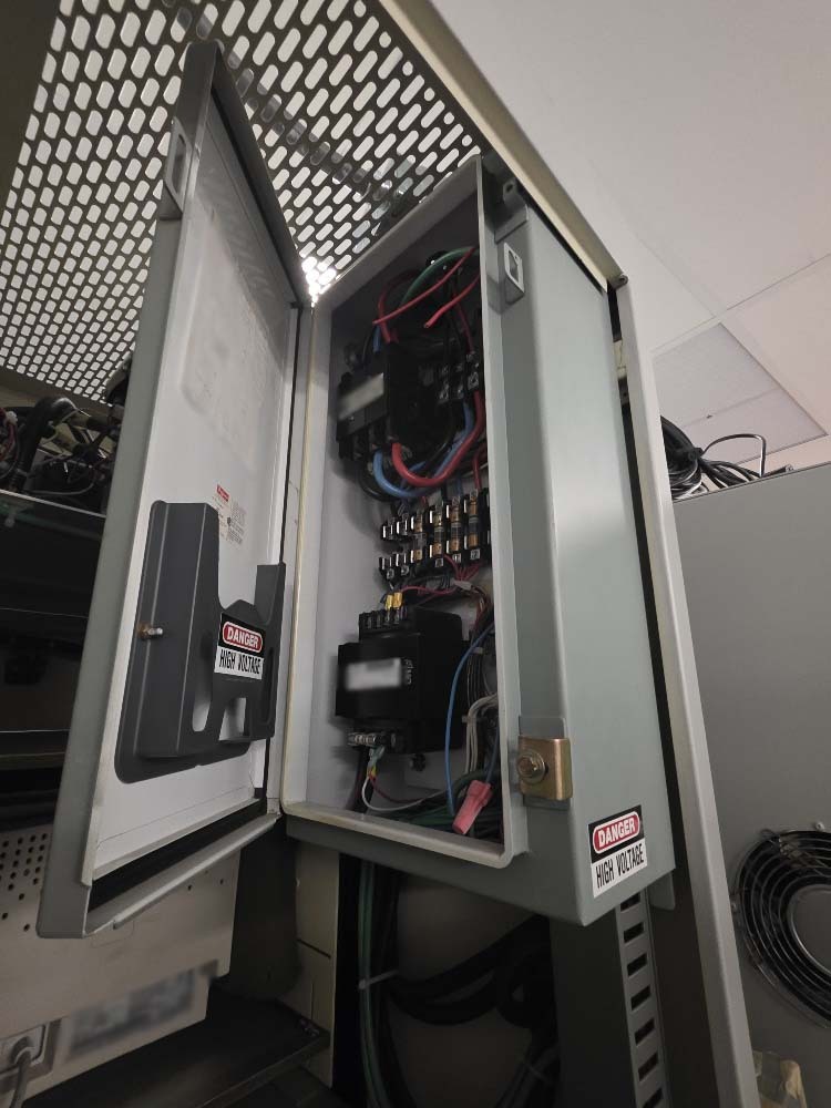 图为 已使用的 ADEC 7028 DC 待售