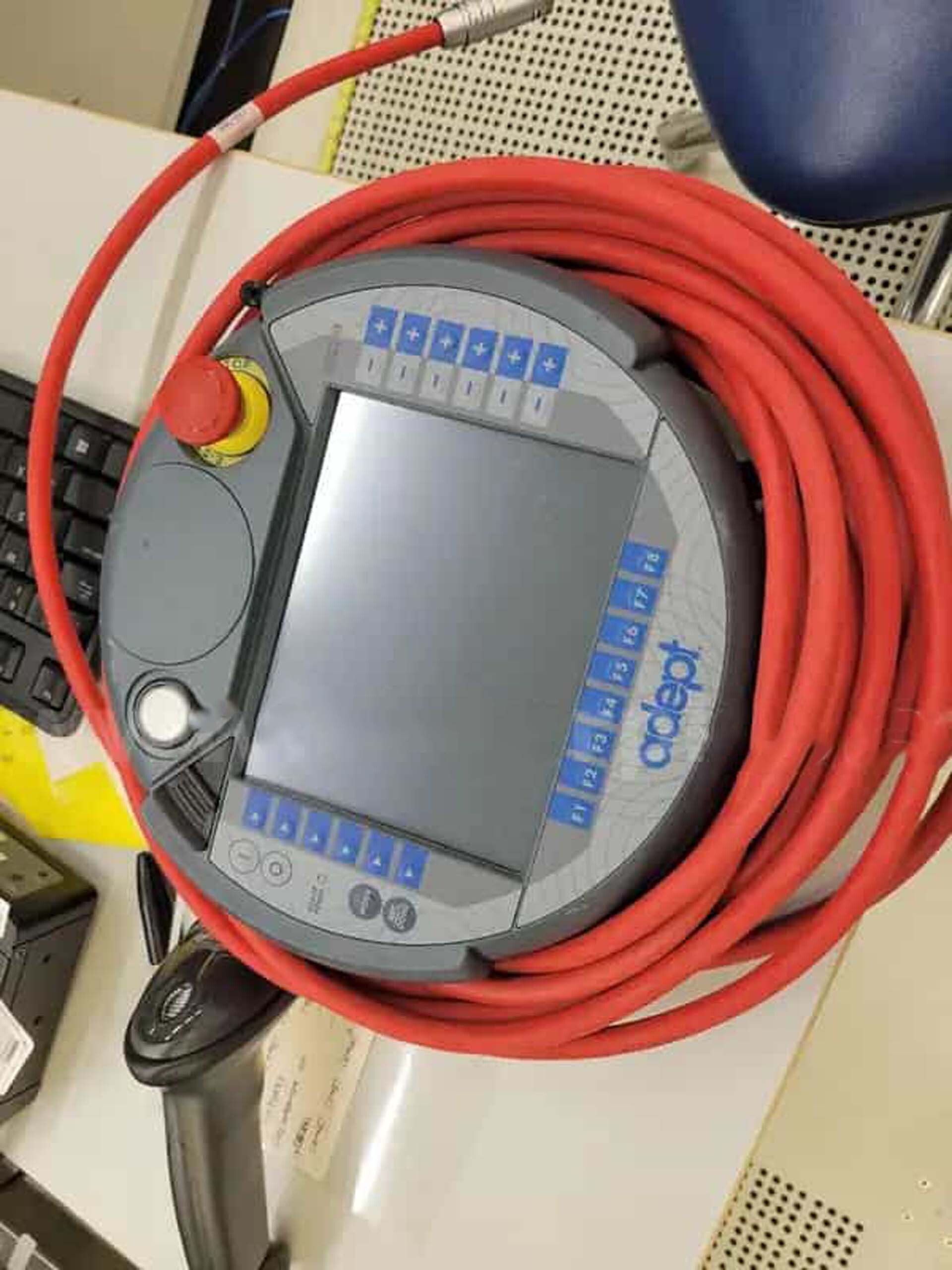 Photo Used ADEPT 550 MV For Sale