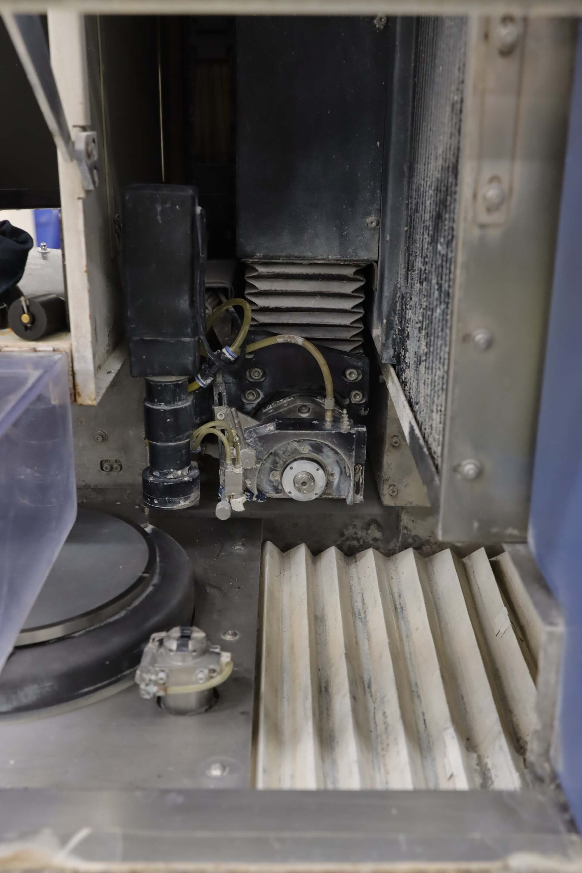 Photo Used ADT / K&S 7100 For Sale