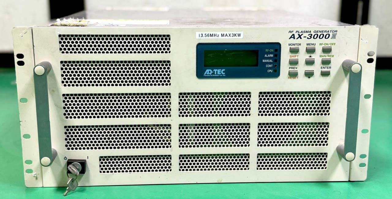 Photo Utilisé ADTEC Lot of RF generators À vendre