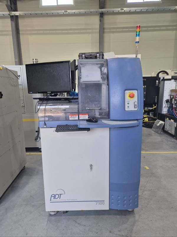 Photo Used ADVANCED DICING TECHNOLOGIES / ADT 7100 ProFortis For Sale