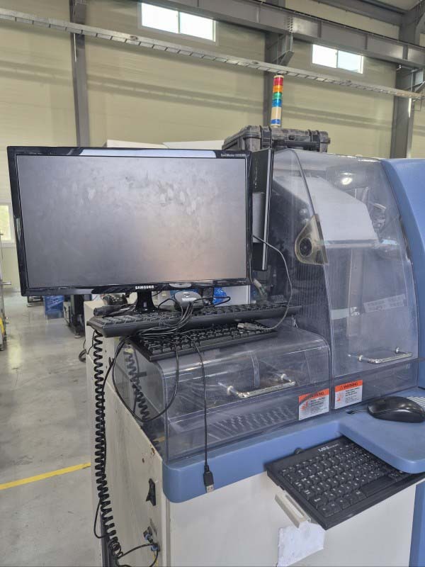 Photo Used ADVANCED DICING TECHNOLOGIES / ADT 7100 ProFortis For Sale