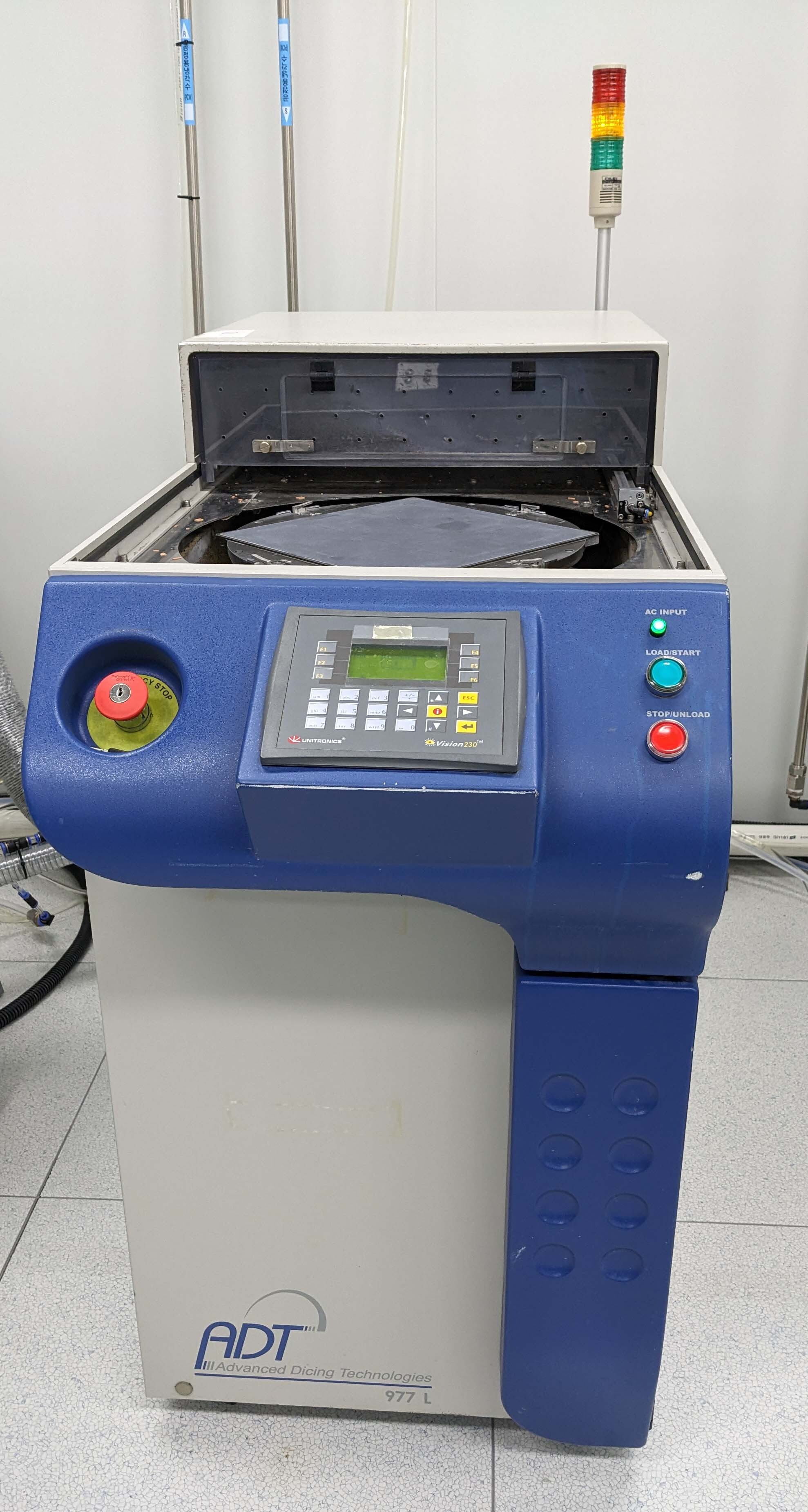 Photo Used ADVANCED DICING TECHNOLOGIES / ADT LA977 For Sale