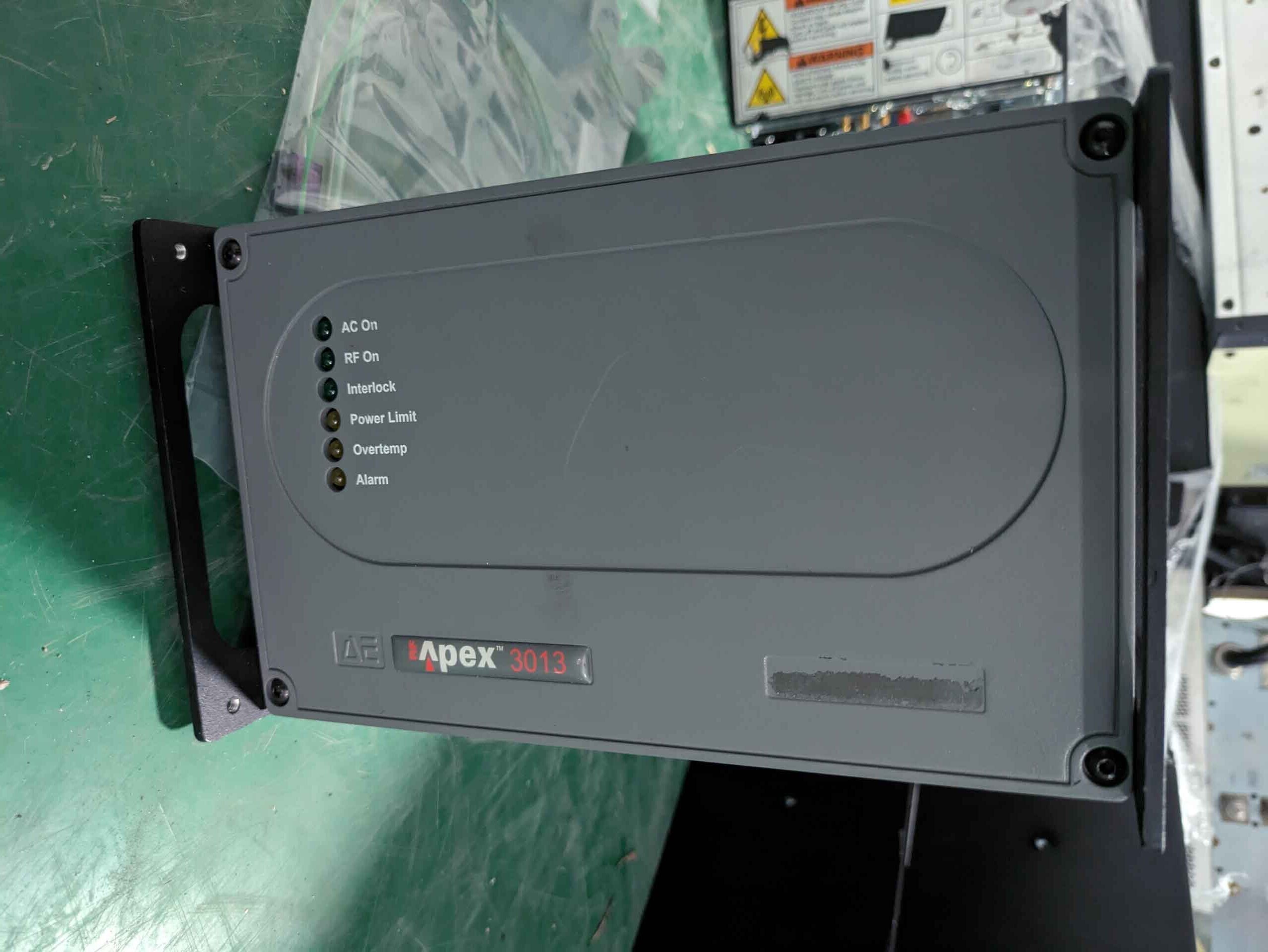 Photo Utilisé ADVANCED ENERGY Apex 3013 À vendre