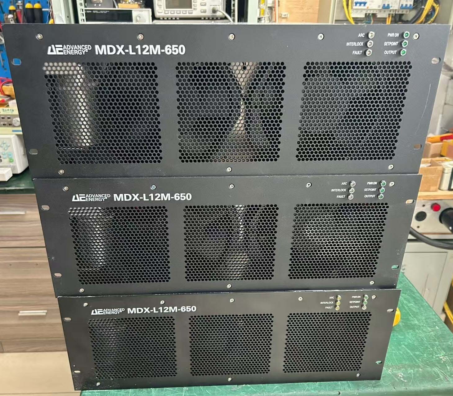 Foto Verwendet ADVANCED ENERGY MDX-L12M-650 Zum Verkauf