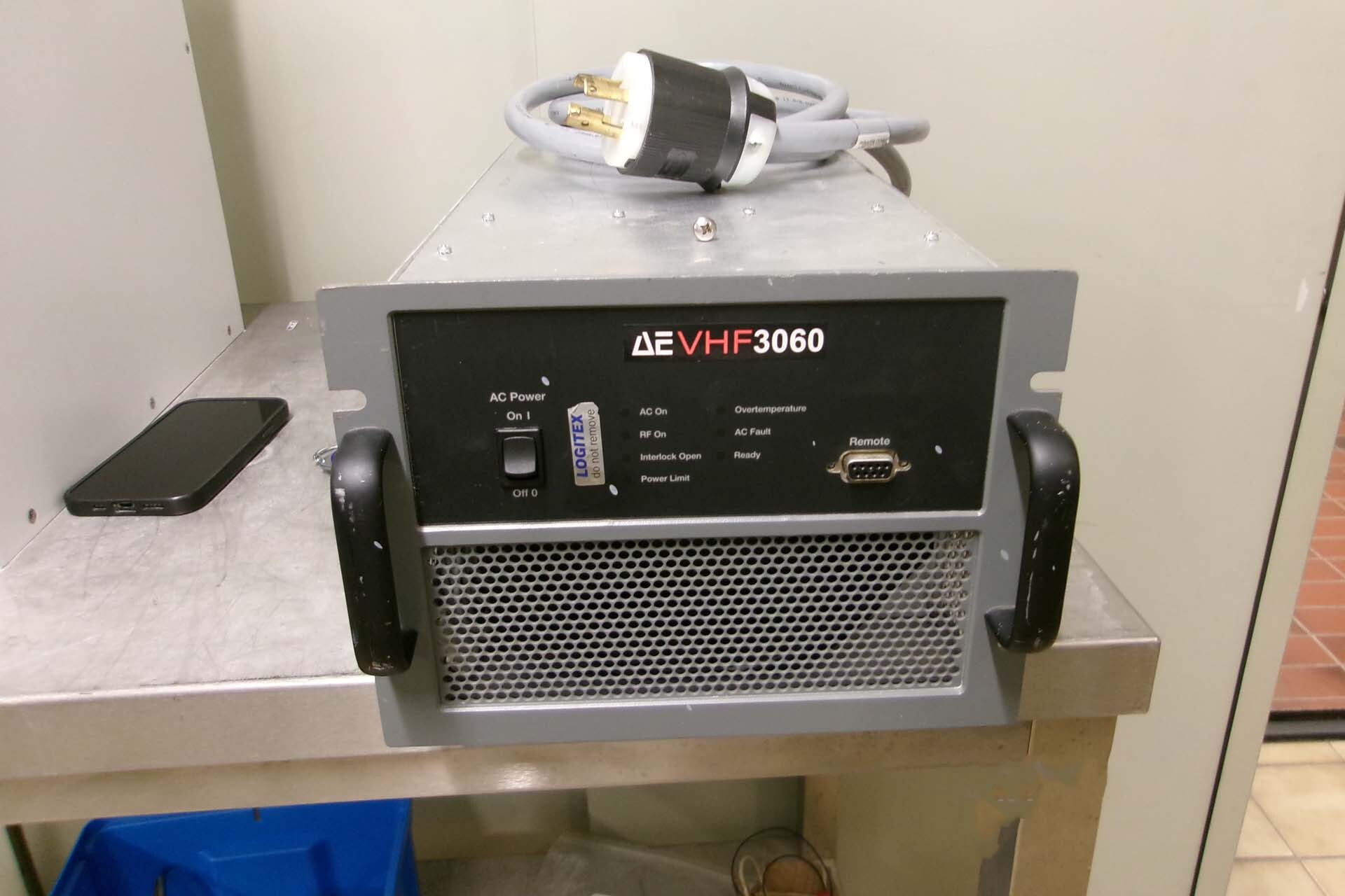 フォト（写真） 使用される ADVANCED ENERGY VHF 3060 販売のために