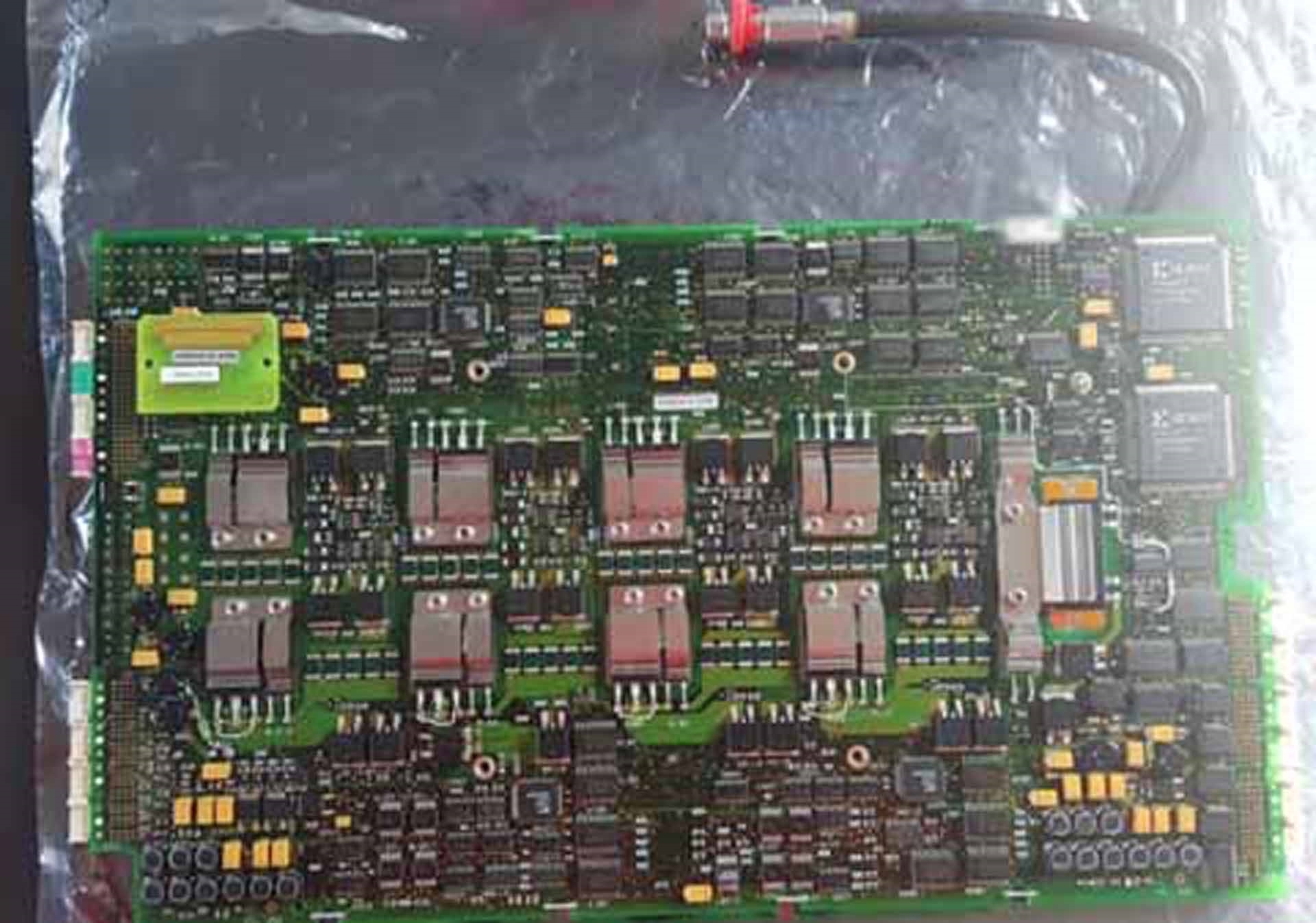 Photo Utilisé AGILENT / HP / HEWLETT-PACKARD / KEYSIGHT E7002-69591 À vendre