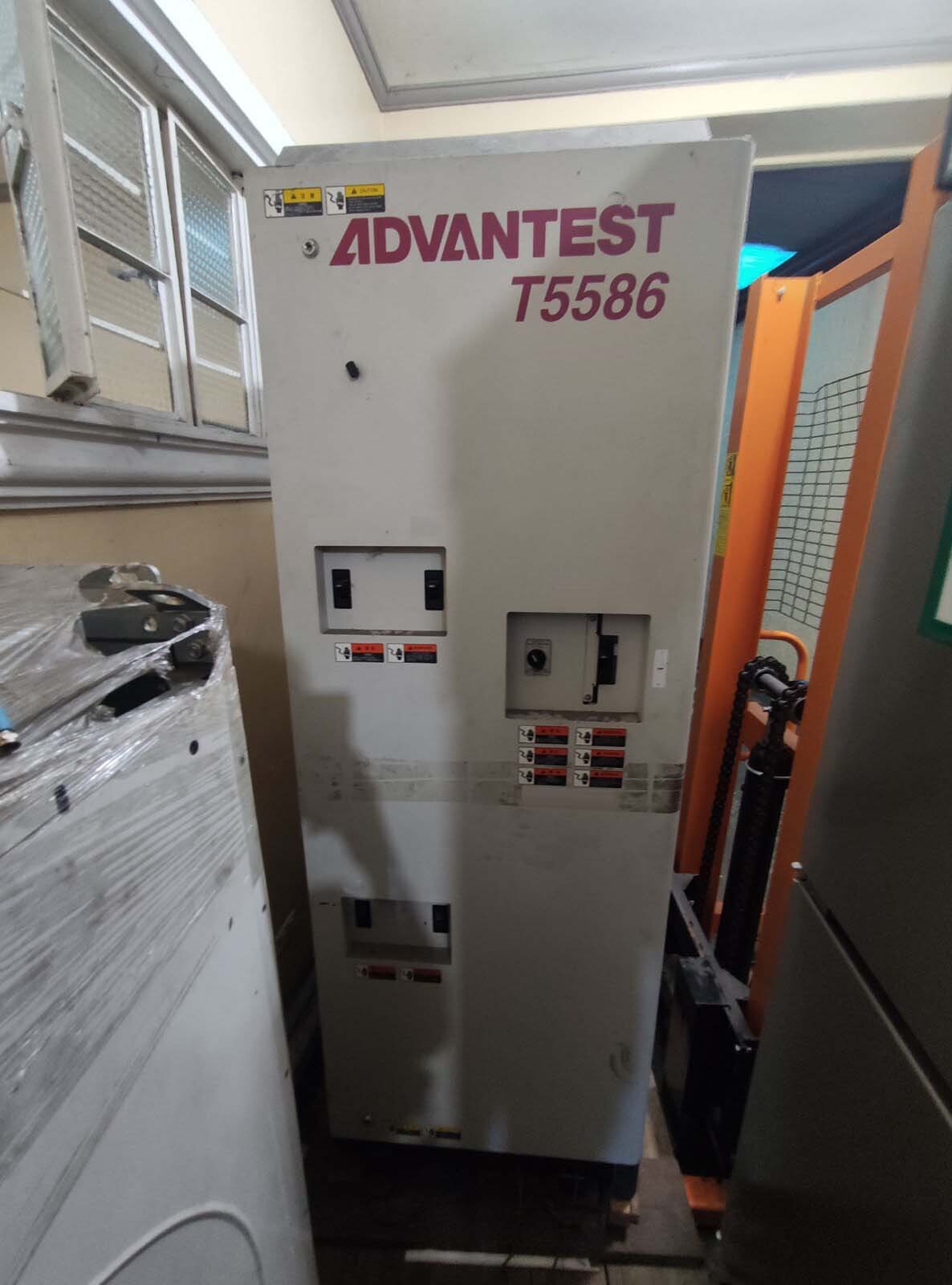 Photo Used ADVANTEST T 5586 For Sale