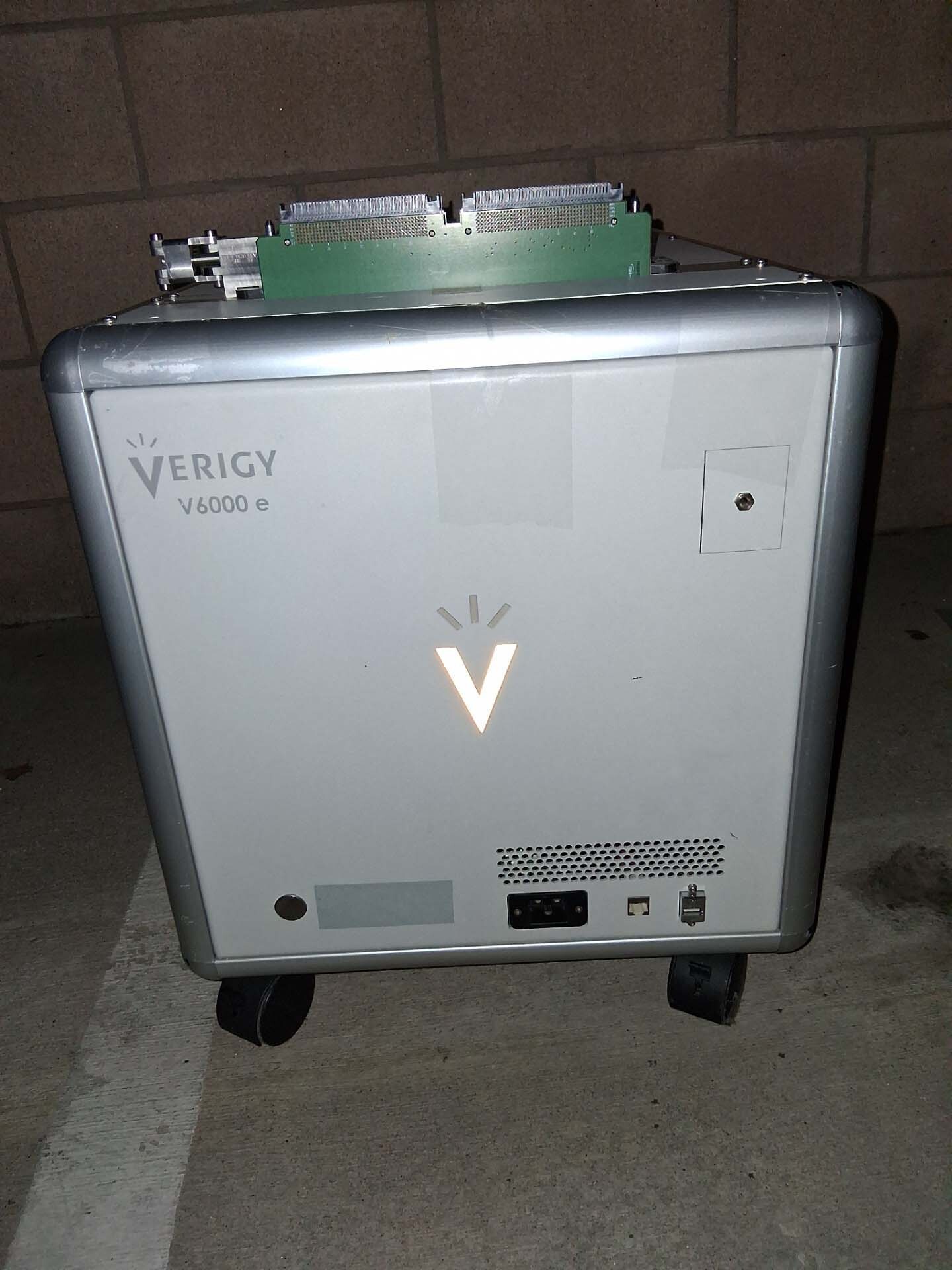 Foto Verwendet AGILENT / HP / HEWLETT-PACKARD / VERIGY / ADVANTEST ATE Mainframe for V6000e Zum Verkauf