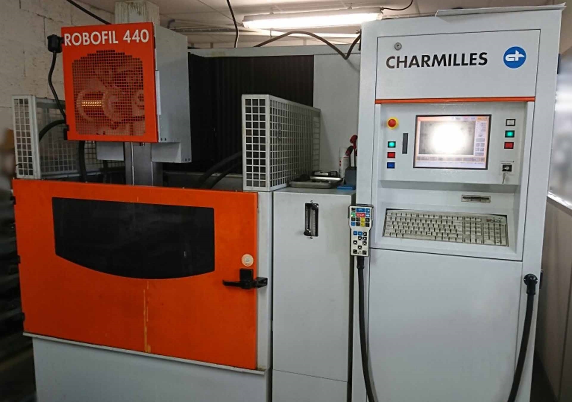 Photo Used AGIE / CHARMILLES Robofil 440 For Sale