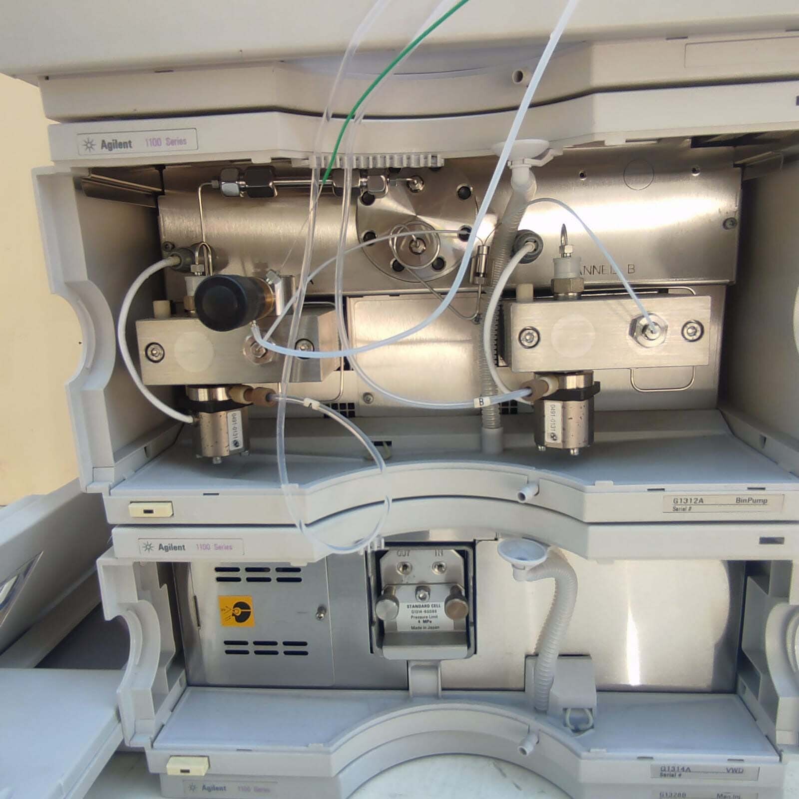 Photo Utilisé AGILENT / HP / HEWLETT-PACKARD / KEYSIGHT 1100 Series À vendre