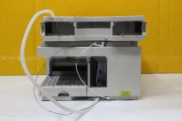 사진 사용됨 AGILENT / HP / HEWLETT-PACKARD / KEYSIGHT 1100 판매용