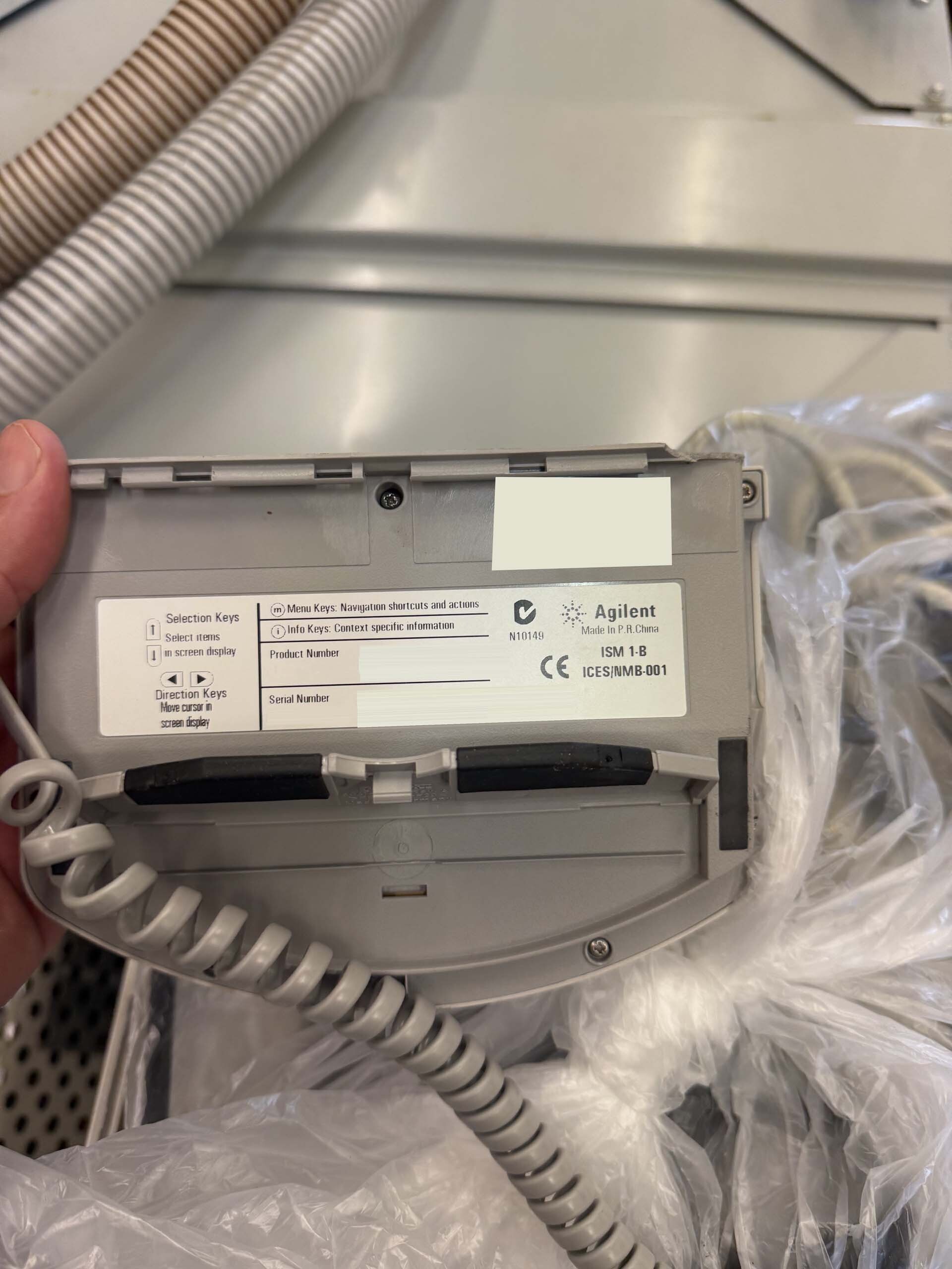 Photo Used AGILENT / HP / HEWLETT-PACKARD / KEYSIGHT 1200 / 1100 Series For Sale