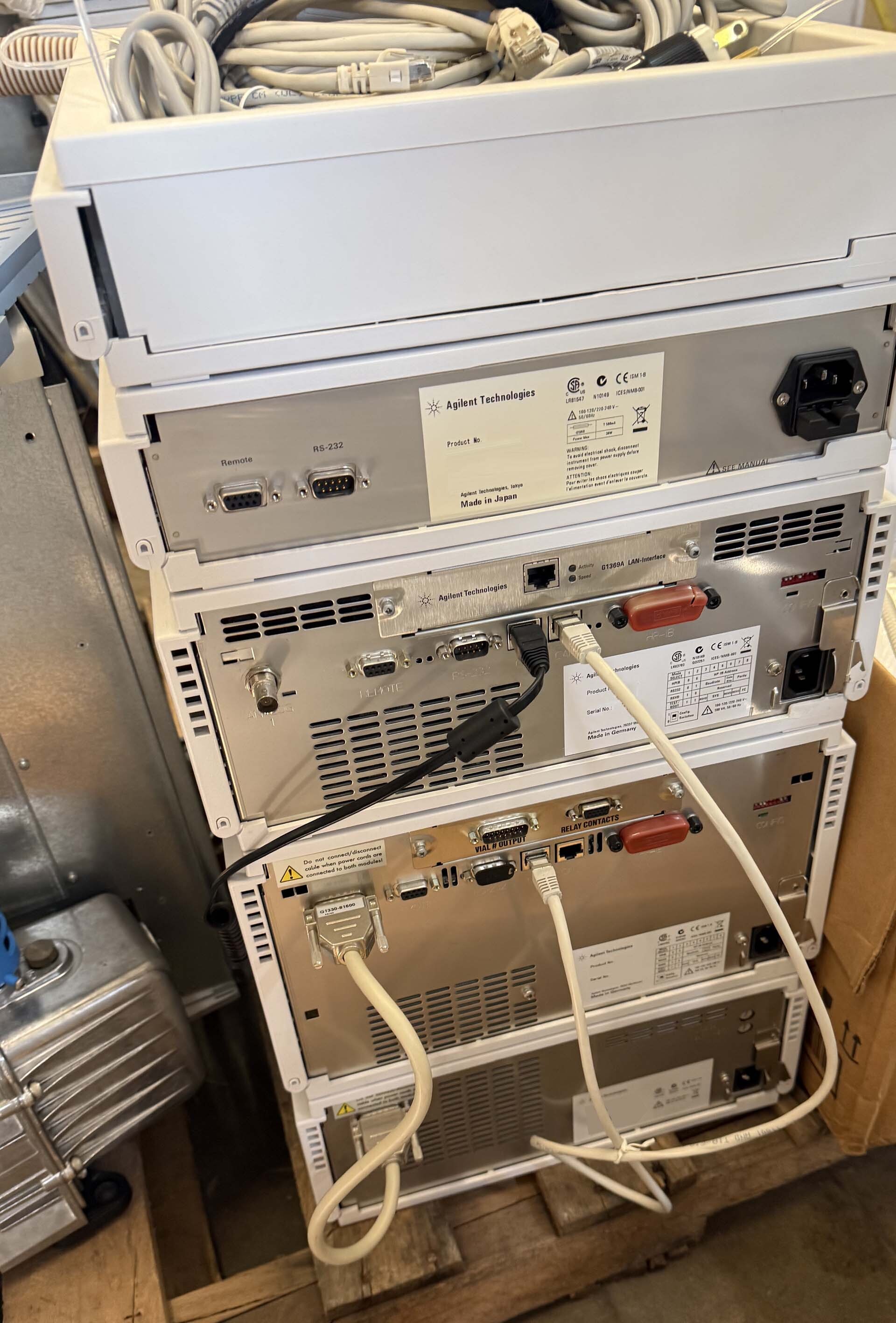 Photo Used AGILENT / HP / HEWLETT-PACKARD / KEYSIGHT 1200 / 1100 Series For Sale