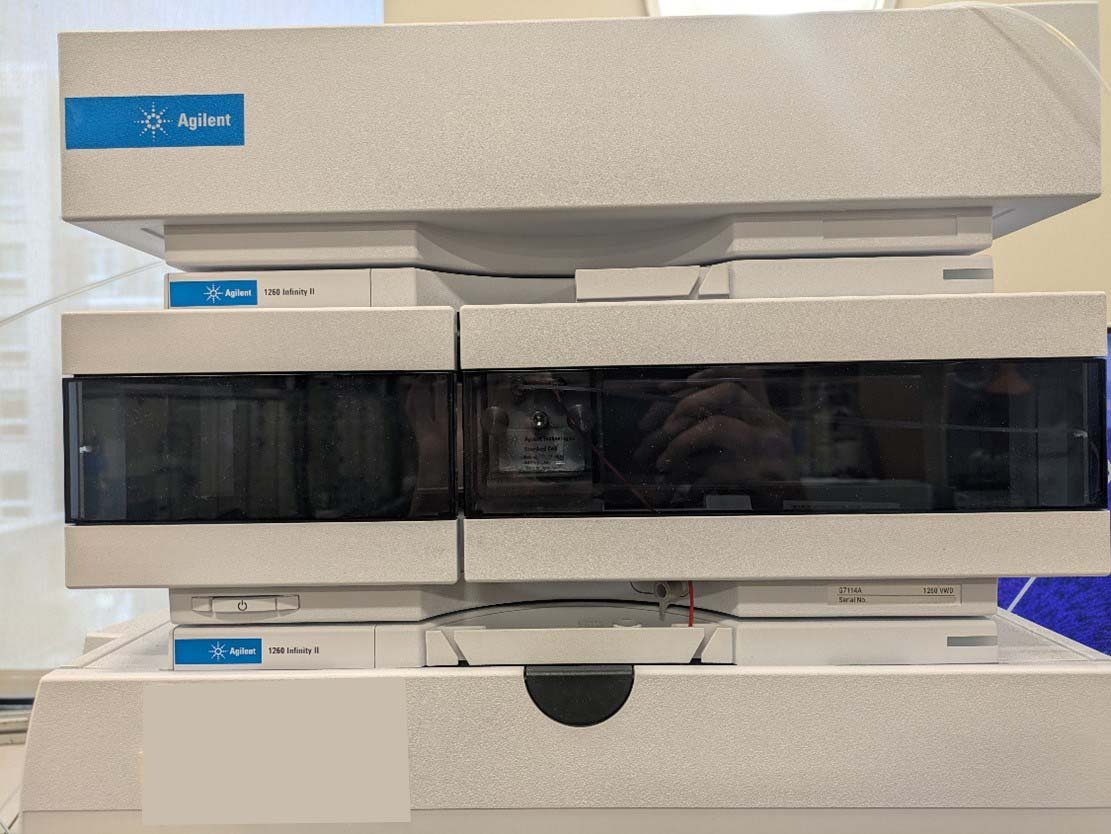 Photo Used AGILENT / HP / HEWLETT-PACKARD / KEYSIGHT 1260 Infinity II For Sale