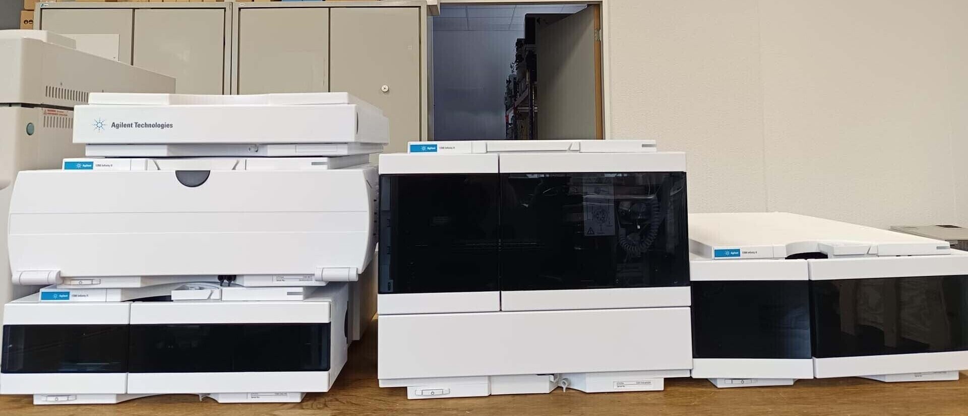 Foto Verwendet AGILENT / HP / HEWLETT-PACKARD / KEYSIGHT 1260 Infinity II Zum Verkauf