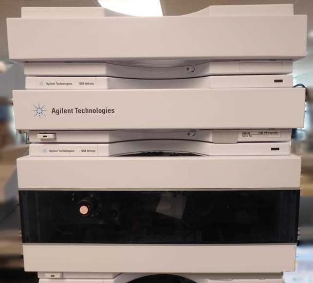 Photo Used AGILENT / HP / HEWLETT-PACKARD / KEYSIGHT 1260 Infinity For Sale