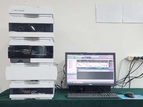 Photo Utilisé AGILENT / HP / HEWLETT-PACKARD / KEYSIGHT 1260 À vendre