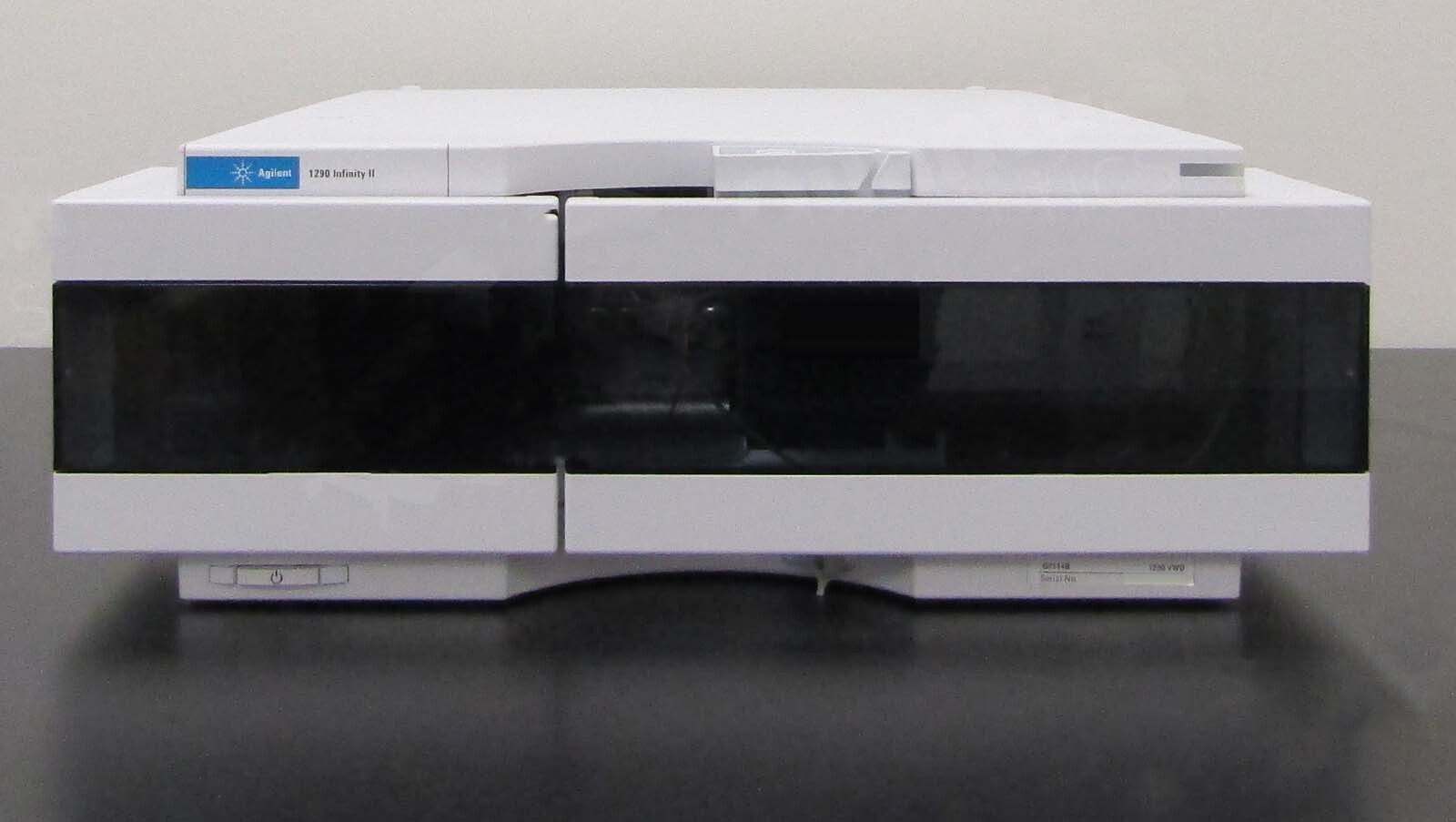 Photo Used AGILENT / HP / HEWLETT-PACKARD / KEYSIGHT 1290 Infinity II For Sale