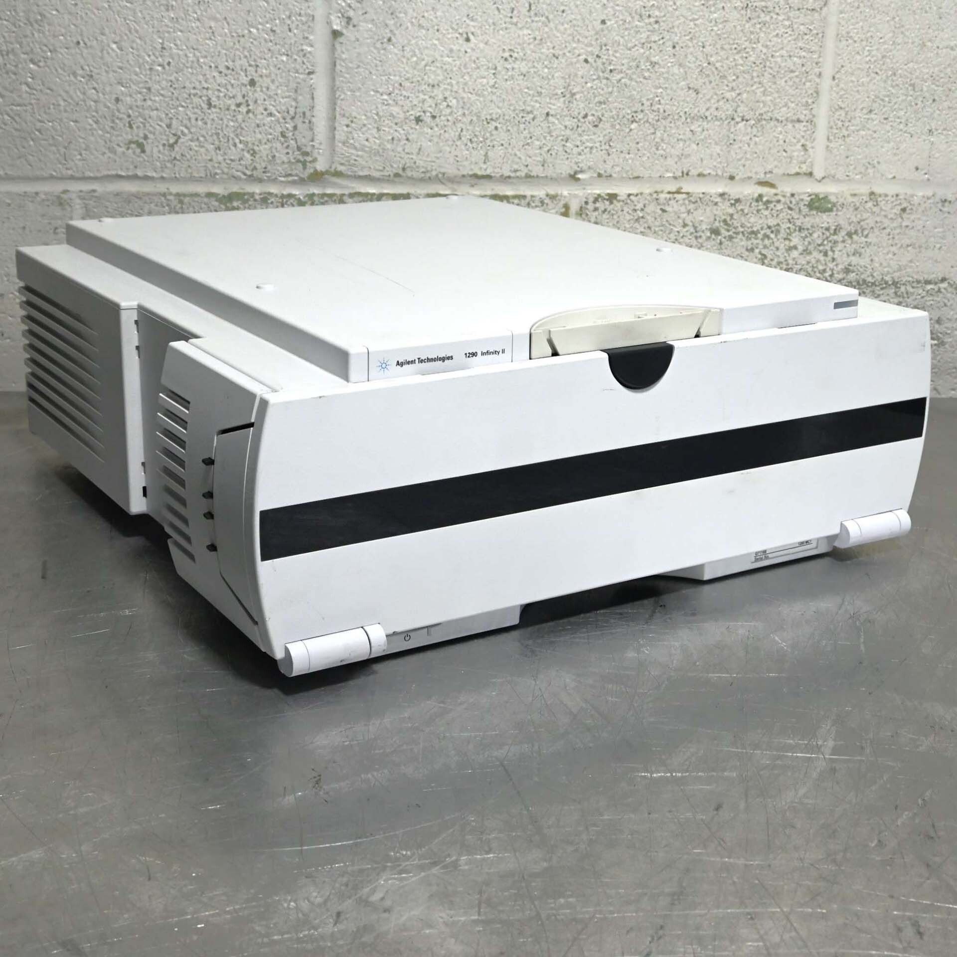 Photo Used AGILENT / HP / HEWLETT-PACKARD / KEYSIGHT 1290 Infinity II For Sale