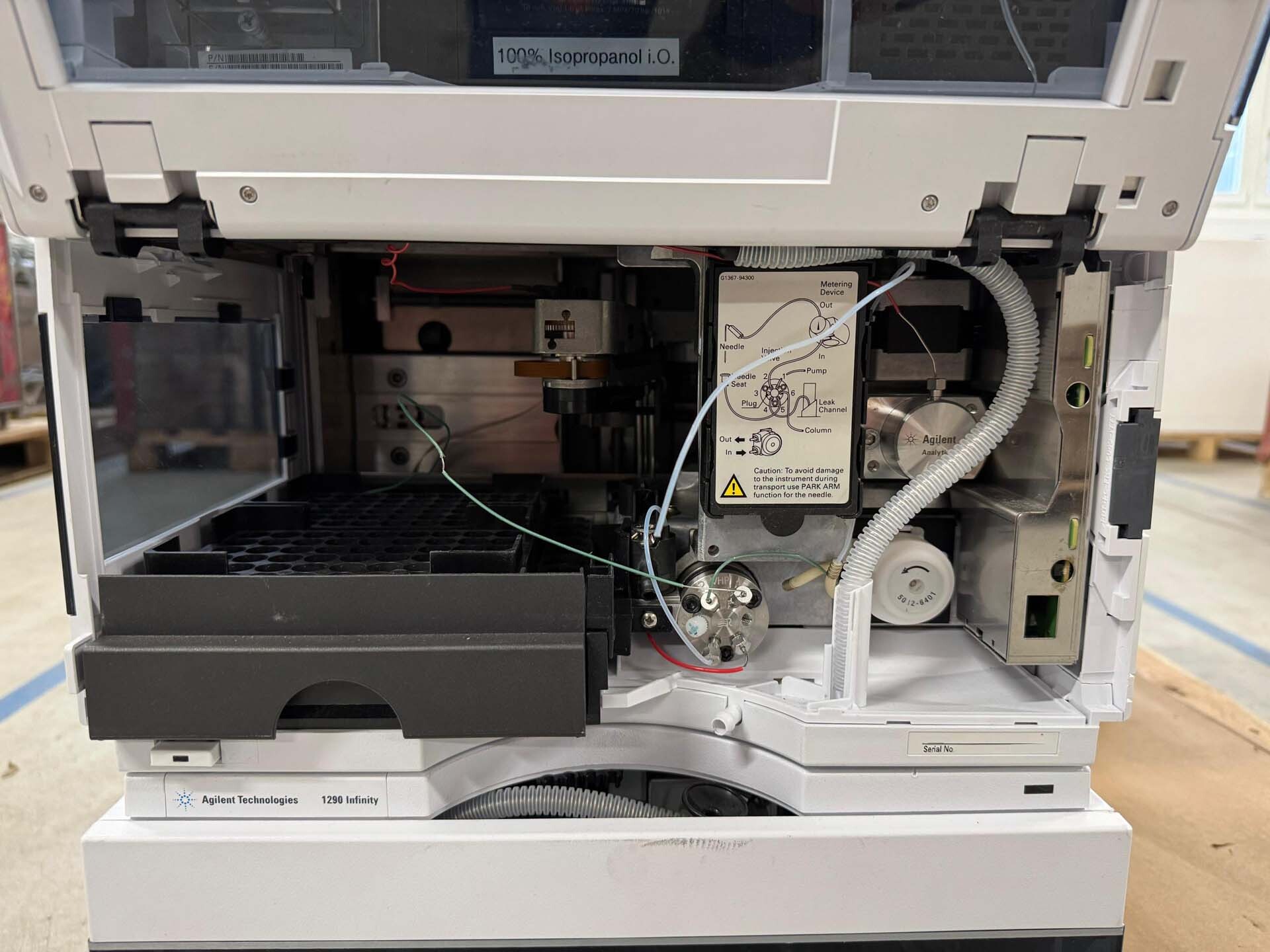 フォト（写真） 使用される AGILENT / HP / HEWLETT-PACKARD / KEYSIGHT 1290 Infinity II 販売のために