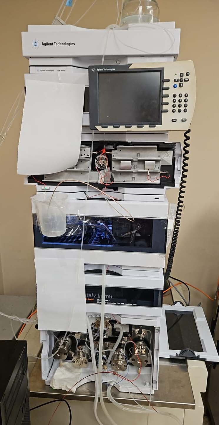 Photo Used AGILENT / HP / HEWLETT-PACKARD / KEYSIGHT 1290 Infinity For Sale