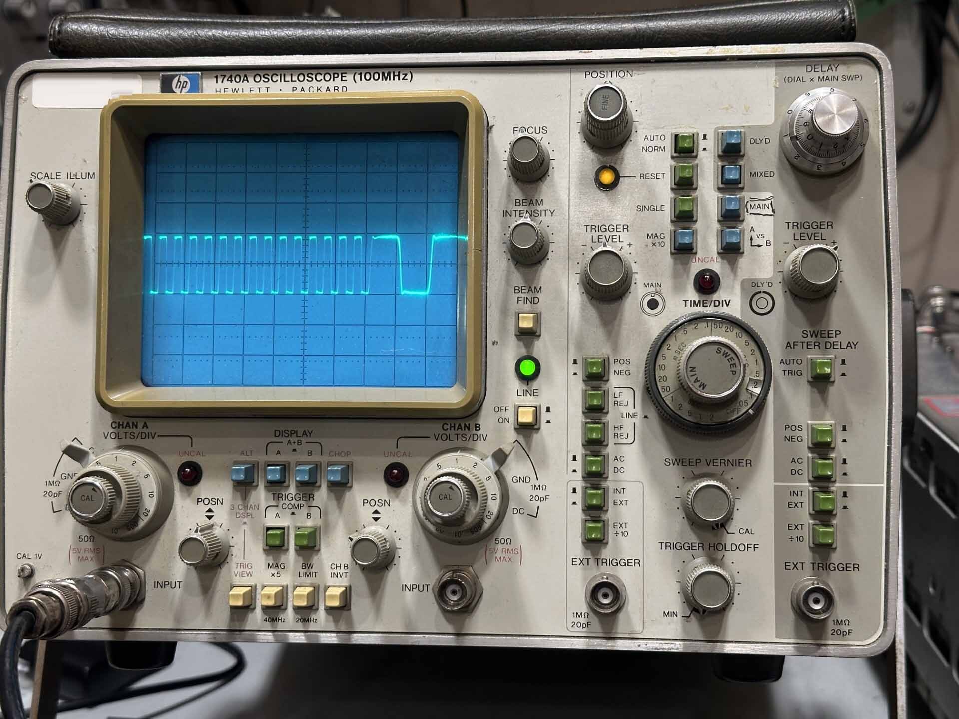 Photo Utilisé AGILENT / HP / HEWLETT-PACKARD / KEYSIGHT 1740A À vendre