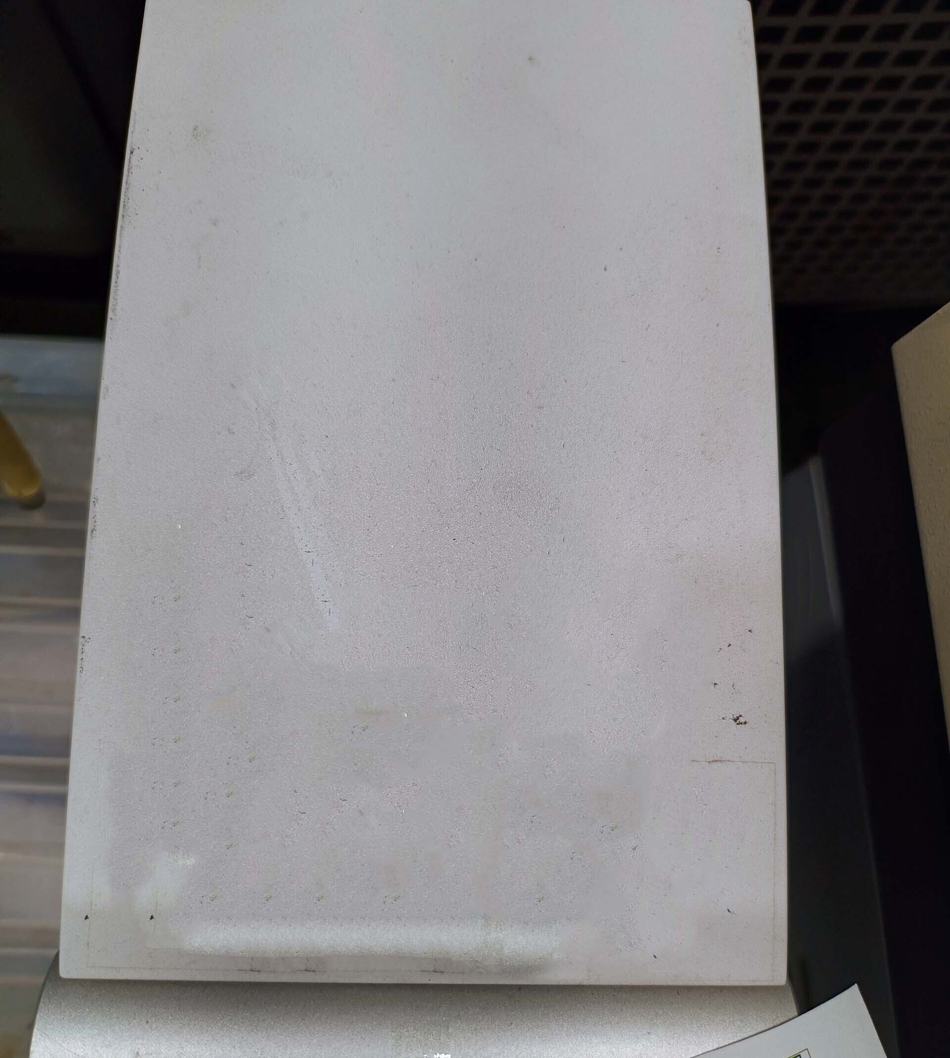 Photo Used AGILENT / HP / HEWLETT-PACKARD / KEYSIGHT 2100 For Sale