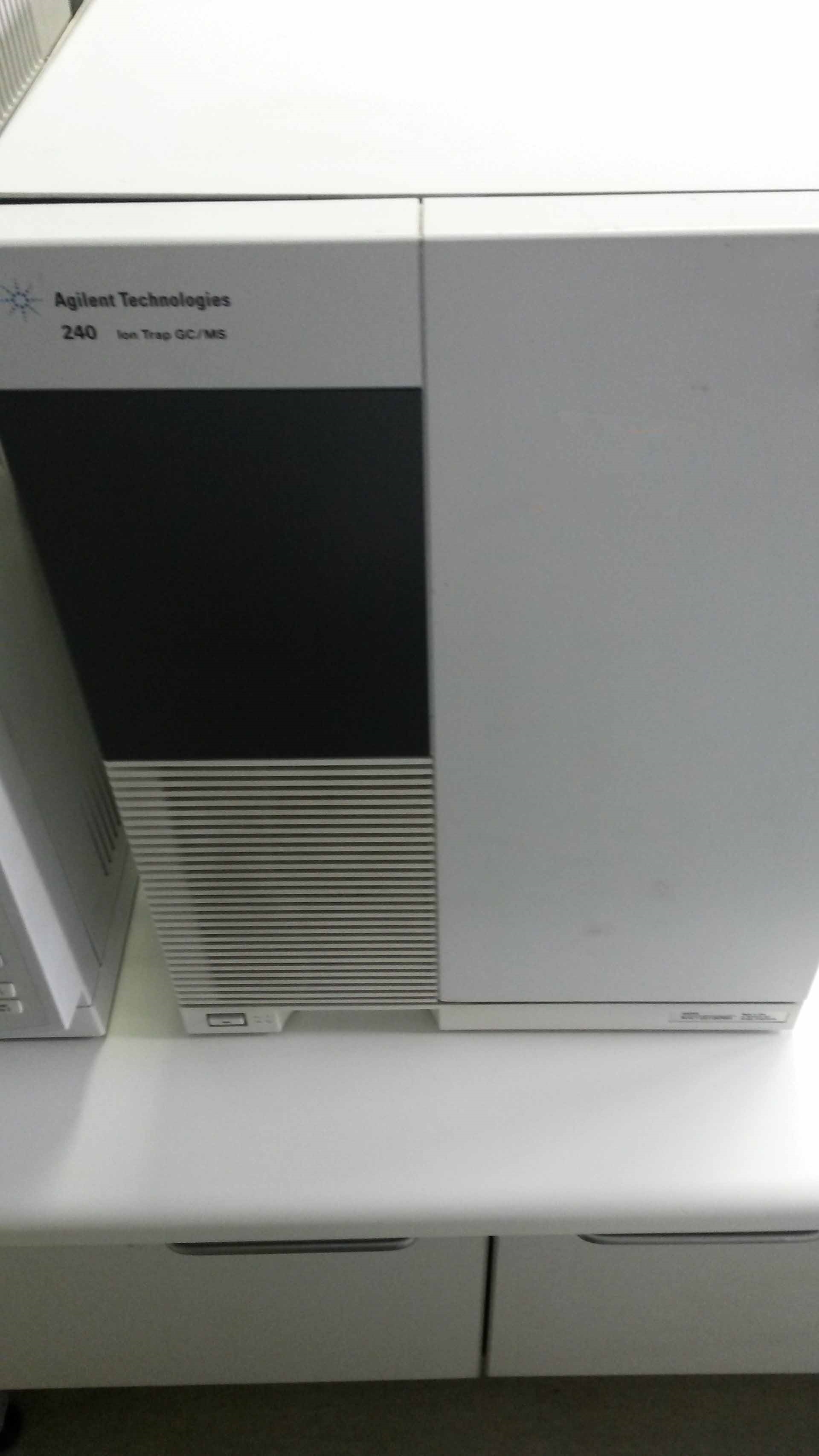 Foto Verwendet AGILENT / HP / HEWLETT-PACKARD / KEYSIGHT 240 Zum Verkauf