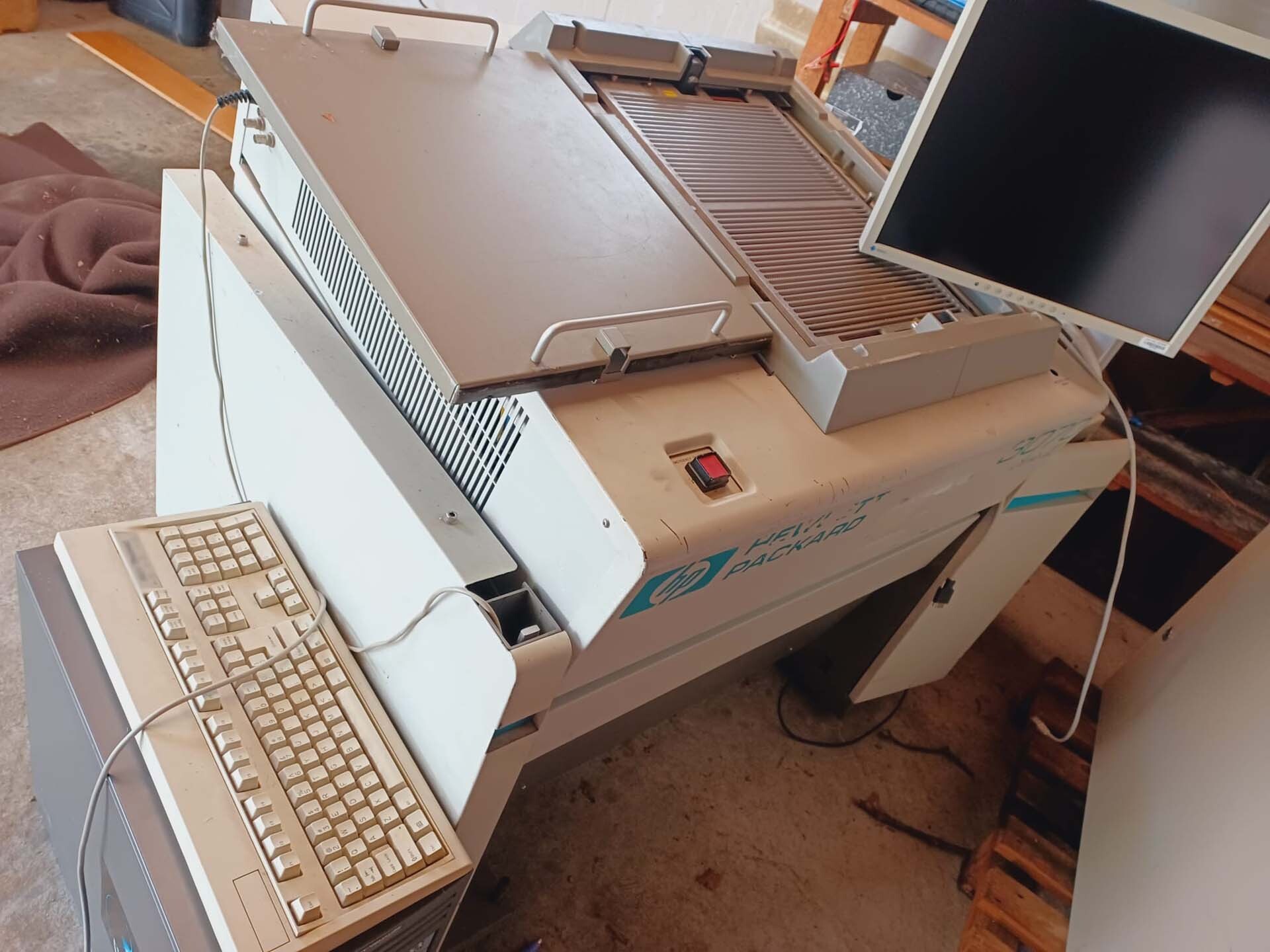 Photo Utilisé AGILENT / HP / HEWLETT-PACKARD / KEYSIGHT 3070 À vendre