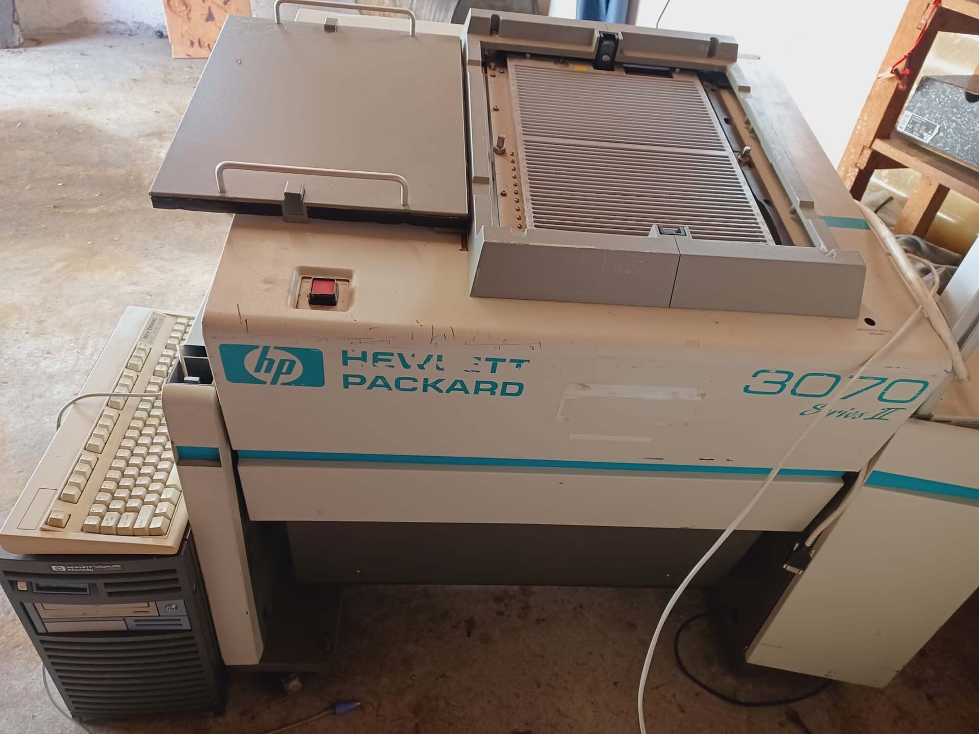 Photo Utilisé AGILENT / HP / HEWLETT-PACKARD / KEYSIGHT 3070 À vendre